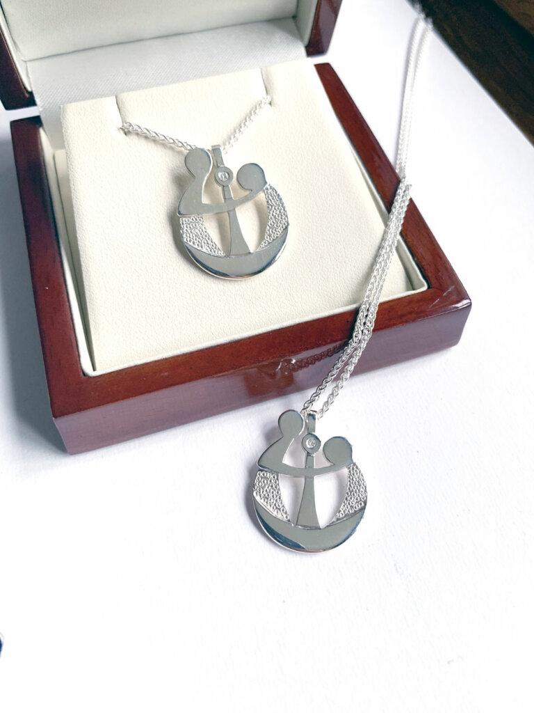 Kidney Donation Pendant