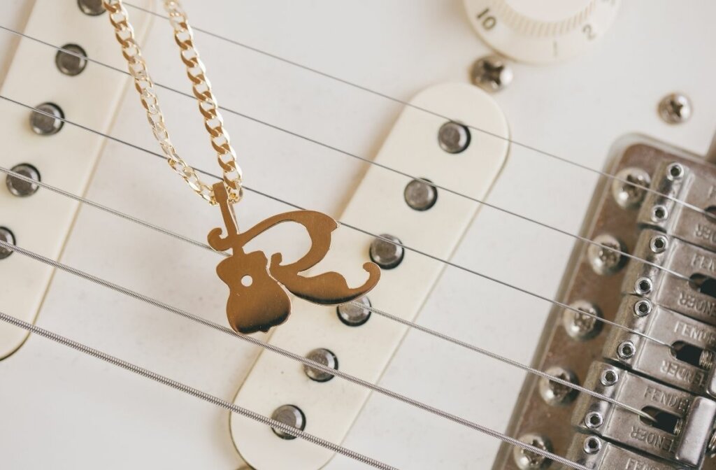 Guitar Logo Gents Pendant