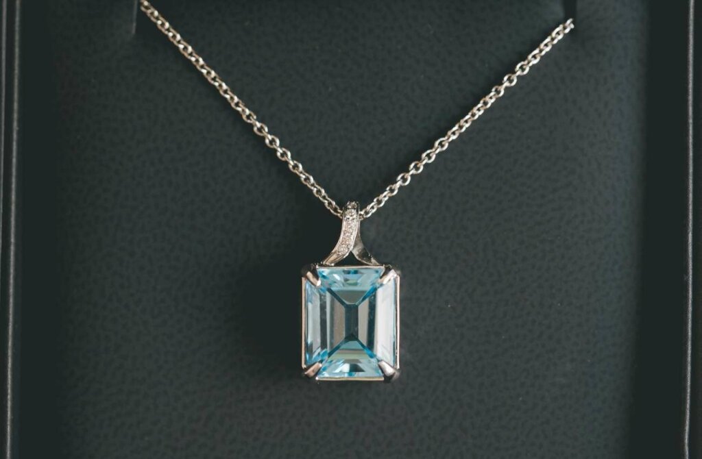 Aquamarine Pendant with Diamond Set Bail