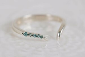 Open Fitted Alexandrite Eternity Ring