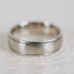 Platinum Gents Wedding Ring